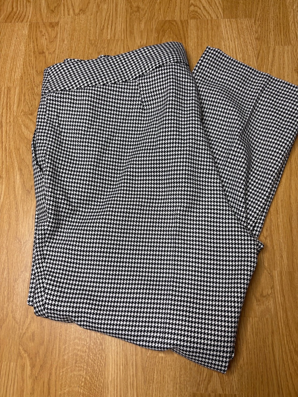 Vince Camuto Houndstooth Ankle Pants 16W Black White